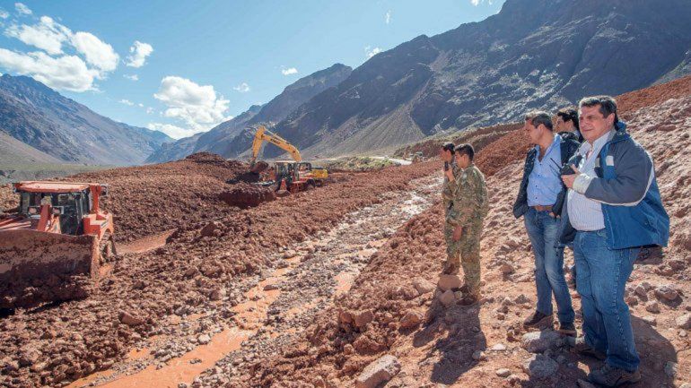 Alud de barro dejó a varias localidades aisladas