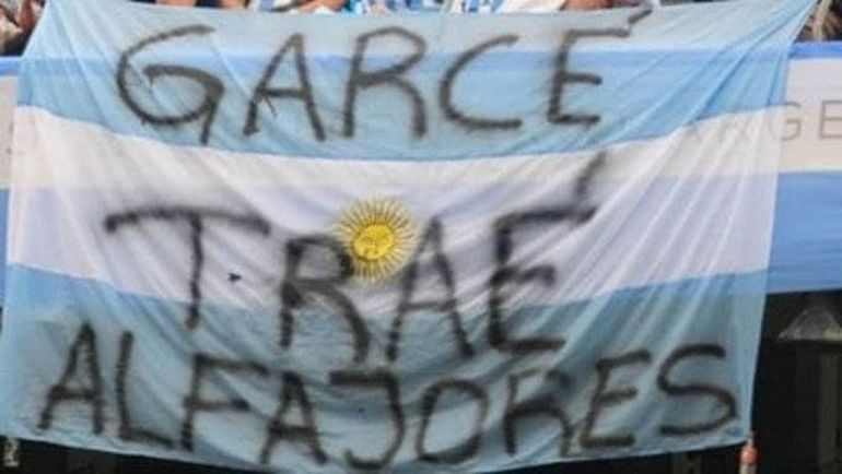 La bandera que recordó para siempre el paso de Garcé por un Mundial.