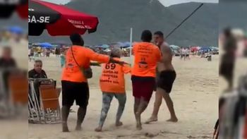 La secuencia fue registrada en una playa de Brasil. La secuencia fue registrada en una playa de Brasil.