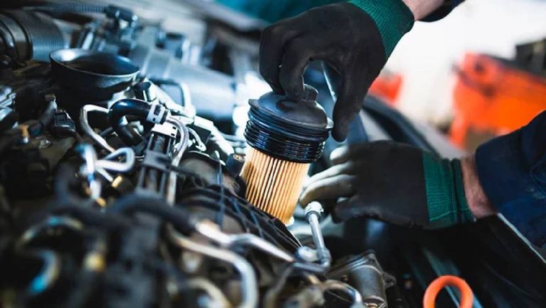 El service de cambios de aceite y filtros es lo más básico para una escapada de fin de año.