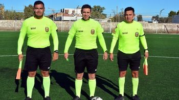 Adrián Murillo (centro), titular de la Asociación de Árbitros del Noroeste de Chubut. Adrián Murillo (centro), titular de la Asociación de Árbitros del Noroeste de Chubut.