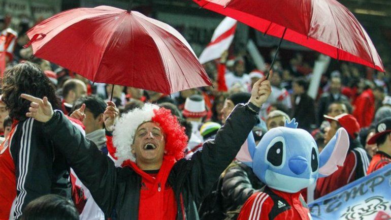 Inédito. Nunca nadie movilizó tanta gente a otro continente. San Lorenzo llevó 14 mil a Marruecos y Boca