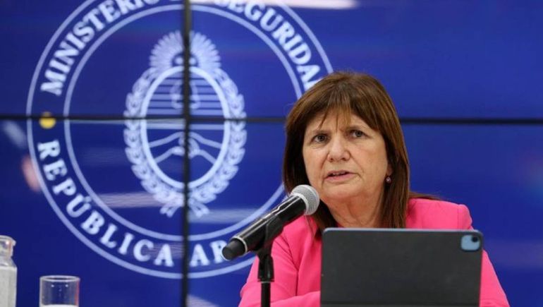 La ministra de Seguridad afirmó que los estudiantes quieren imitar las revueltas de Chile en el 2019.