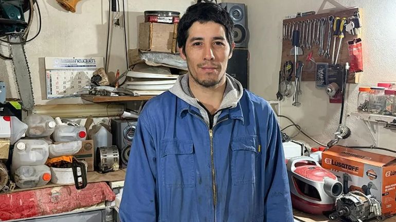 Con voluntad de acero: el emprendedor de Plottier que invierte, se capacita e impulsa su futuro en la mecánica
