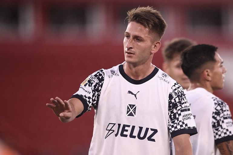 Mat&iacute;as Gim&eacute;nez, autor del doblete que le permiti&oacute; empatar a Independiente