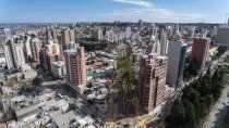 La ciudad de Neuquén se volvió muy cara, pero todo está a mano: entretenimiento y menos tiempo en traslados.
