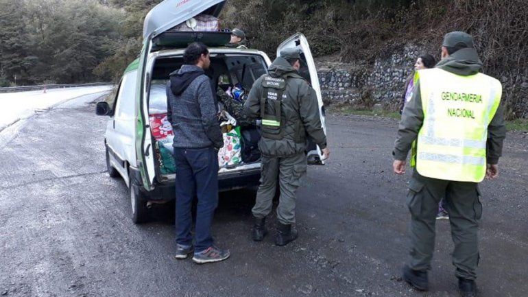 Llevaban $190 mil en mercadería que no habían declarado