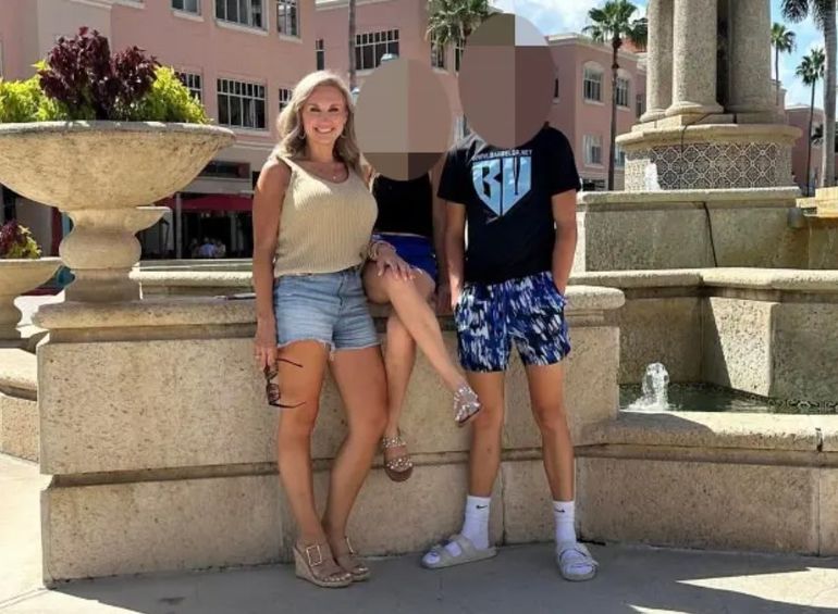 Según medios de Estados Unidos, la alcaldesa fue vista por sus hijos cuando cometía el delito. Según medios de Estados Unidos, la alcaldesa fue vista por sus hijos cuando cometía el delito.