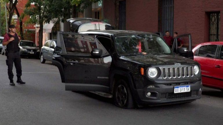 Cinco jóvenes fueron detenidos. La camioneta era de la madre de uno..