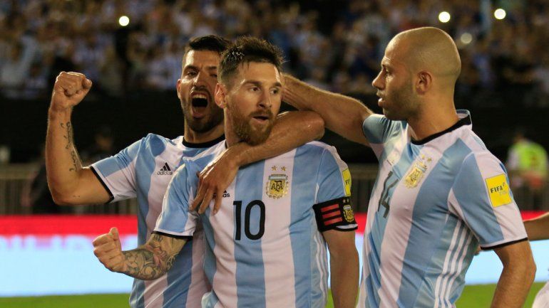 Argentina alcanzó la ventaja a través de Messi