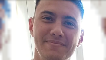 Gustavo Vera es nacido en Tartagal (Salta), pero se trasladó hace años con su familia a Comodoro Rivadavia. Tiene una hija de 7 años. Gustavo Vera es nacido en Tartagal (Salta), pero se trasladó hace años con su familia a Comodoro Rivadavia. Tiene una hija de 7 años.