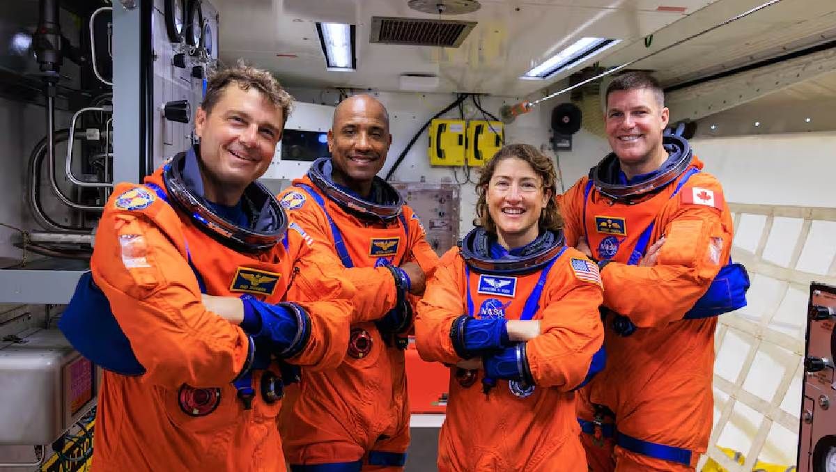 Reid Wiseman, Victor Glover, Christina Koch y Jeremy Hansen, los astronautas de Artemis II que viajará alrededor de la Luna.