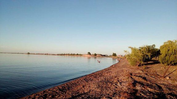 Cómo pasar una tarde gasolera en el lago Mari Menuco