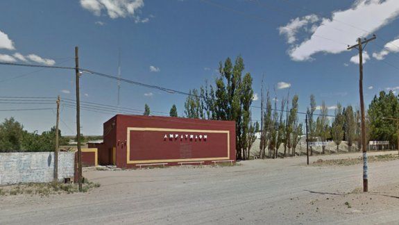 Uno de los cabarets que funcionaba en la ciudad de Plaza Huincul, ubicado a la vera de la Ruta 22.