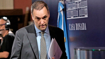 Adorni volverá a hablar tras los duros cuestionamientos por sus viajes privados. Adorni volverá a hablar tras los duros cuestionamientos por sus viajes privados.