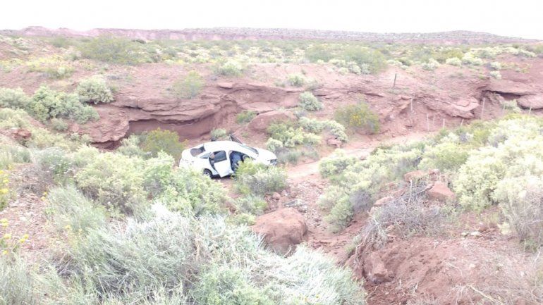 Municipales murieron tras volcar cerca de El Huecú