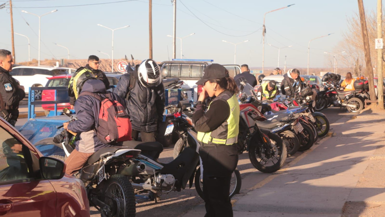 Controles de tránsito terminaron con una persecución a motociclistas y un preocupante número de infracciones