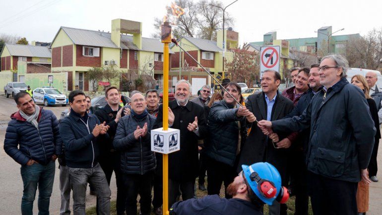 Gutiérrez inauguró el refuerzo de la red de gas Neuquén – Plottier