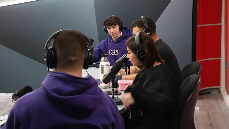 En Depende del Viento, Facundo Durango y Valentino Petrini salieron en vivo junto a Agostina Palladino y Yamil González. En Depende del Viento, Facundo Durango y Valentino Petrini salieron en vivo junto a Agostina Palladino y Yamil González.