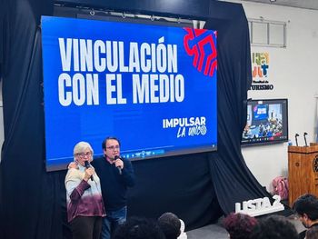 La Lista 2 es encabezada por Carlos Espinosa y Ana Basset. La Lista 2 es encabezada por Carlos Espinosa y Ana Basset.