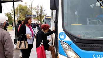 Paro total de colectivos en Neuquén: este martes no circula ninguna unidad