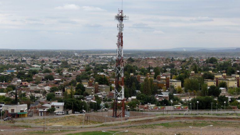 Hay un servicio telefónico deficitario. Al mismo tiempo