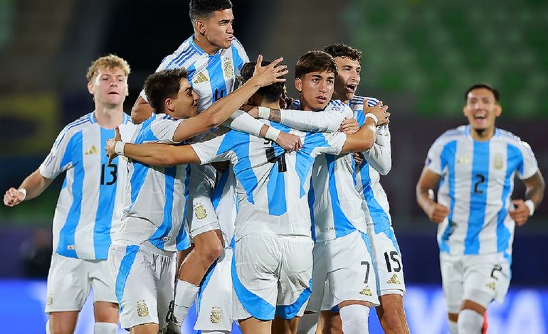 Mundial sub 20: Argentina goleó, se metió en octavos e ilusiona