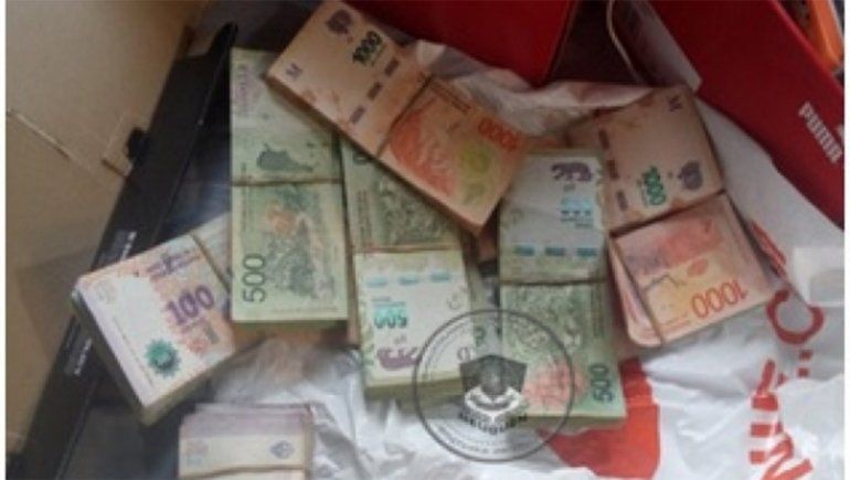 Fueron por armas y terminaron reventando dos kioscos narcos en Cuenca XV