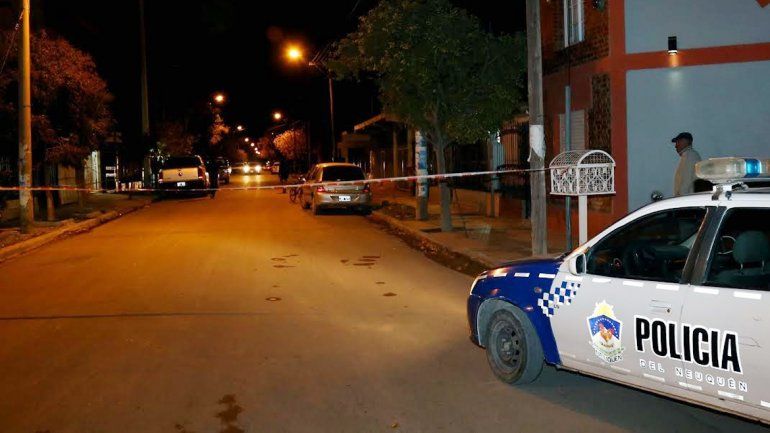 La Policía llegó muy rápido al lugar y detuvo a dos hombres.