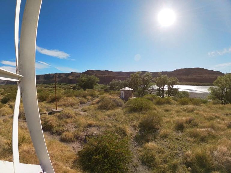La torre de Agua y Energía, en la que se medía el caudal del río Neuquén.
