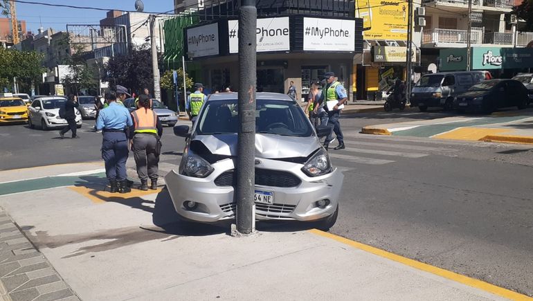 El accidente tuvo lugar sobre la intersección de Avenida Argentina y San Martín/Independencia. Gentileza