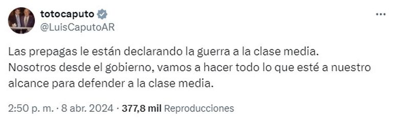 El insólito posteo de Caputo que le valió muchos insultos en redes. El insólito posteo de Caputo que le valió muchos insultos en redes.
