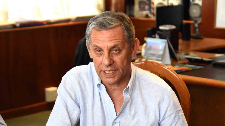 Quiroga cuestionó al gobierno provincial por vincularse a Nación.