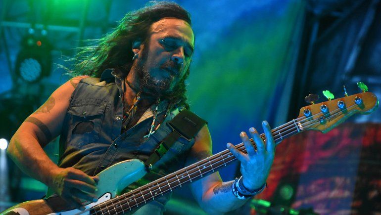 Reviví en imágenes el banquete de lujo de La Renga en Fernández Oro