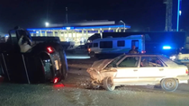 grave choque y vuelco en autovia norte dejo siete heridos: habia dos nenes