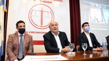 SFP entregan certificados a integrantes de el Tribunal de Arbitraje General , Colegio de abogados  (1).JPG