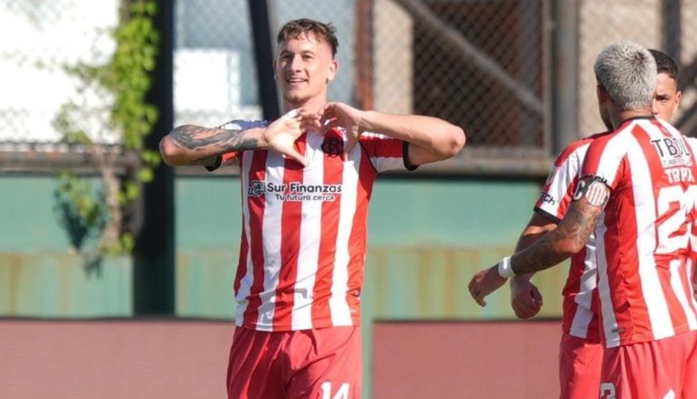 Kevin Jappert abrió el marcador para Barracas Central.