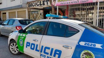 Un intento de robo y el ingreso a una propiedad privada fueron evitados por personal policial de Cipolletti. Un intento de robo y el ingreso a una propiedad privada fueron evitados por personal policial de Cipolletti.