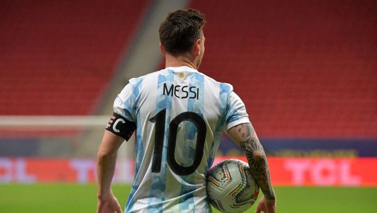 Filtran una nueva camiseta que utilizaría la Argentina en Qatar 2022