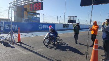 las picadas vibrantes encendieron los motores en centenario las picadas vibrantes encendieron los motores en centenario