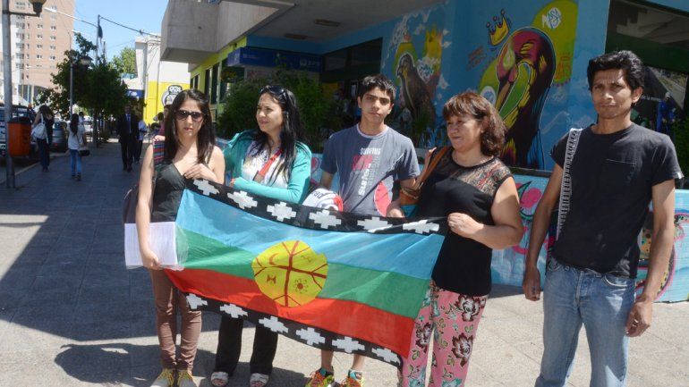Los familiares de Eufemia se manifestaron ayer frente al municipio.