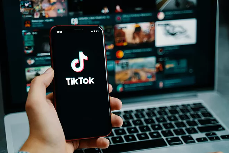 EE.UU. acusa a TikTok de poner en riesgo su seguridad.