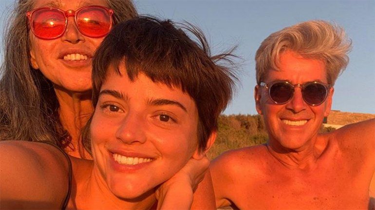 Calu deseó Feliz Lavidad a todos y provocó un debate en Twitter