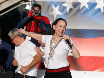 Maria Corina Machado anunció su regreso a Venezuela.
