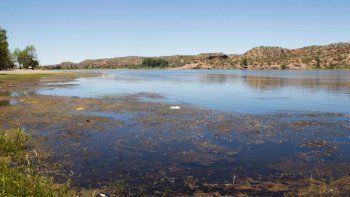 abrazo al rio negro contra la contaminacion abrazo al rio negro contra la contaminacion