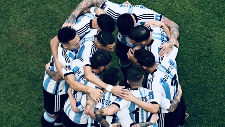 Viral: le pidió a su ex ver juntos Argentina-México por Messi