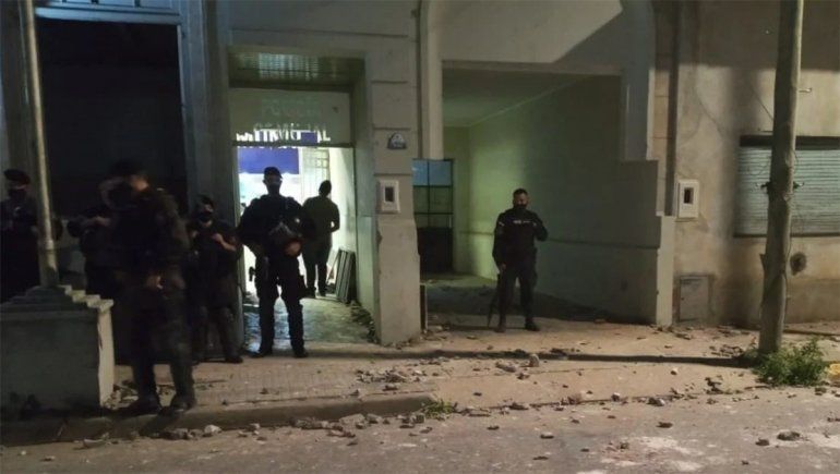 Intervinieron la comisaría local y la de la Mujer, y desplazaron a todos los jefes