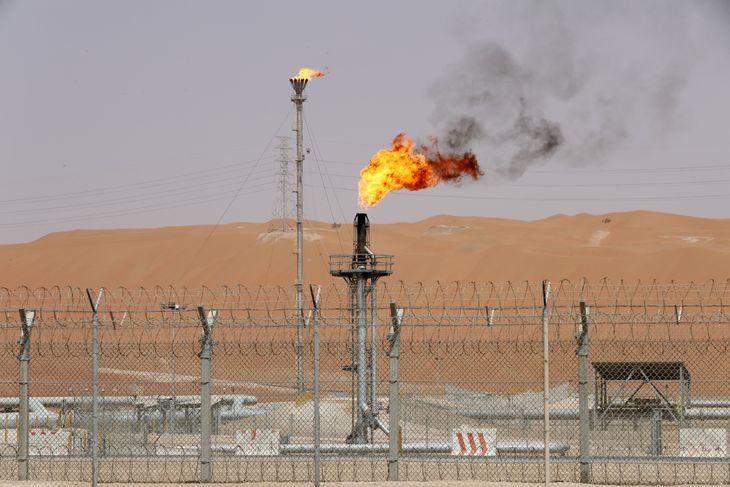 Limitar la oferta de petróleo para impulsar los precios