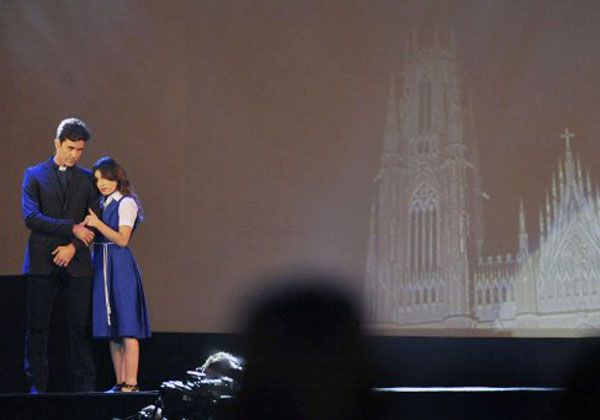 Piden que no estrene Esperanza mía por ofender a la fe católica