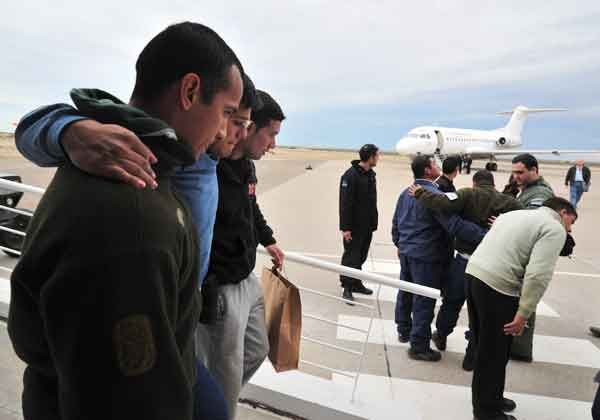 Al menos 12 muertos al chocar dos colectivos y un camión en Chubut